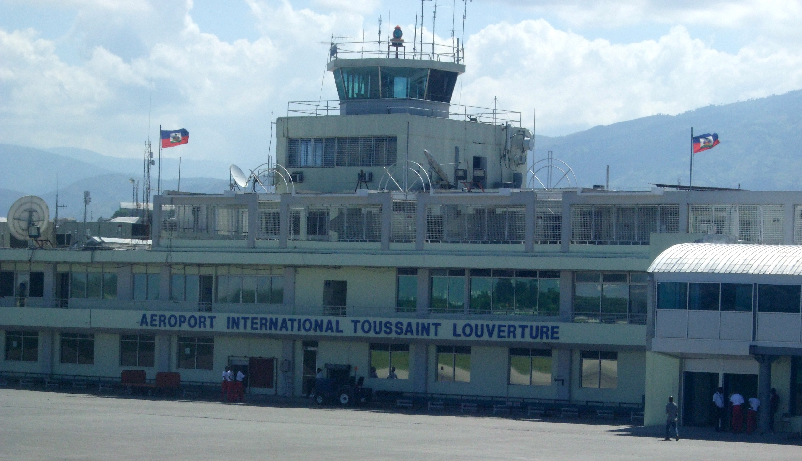 Toussaint Louverture International Airport exterior