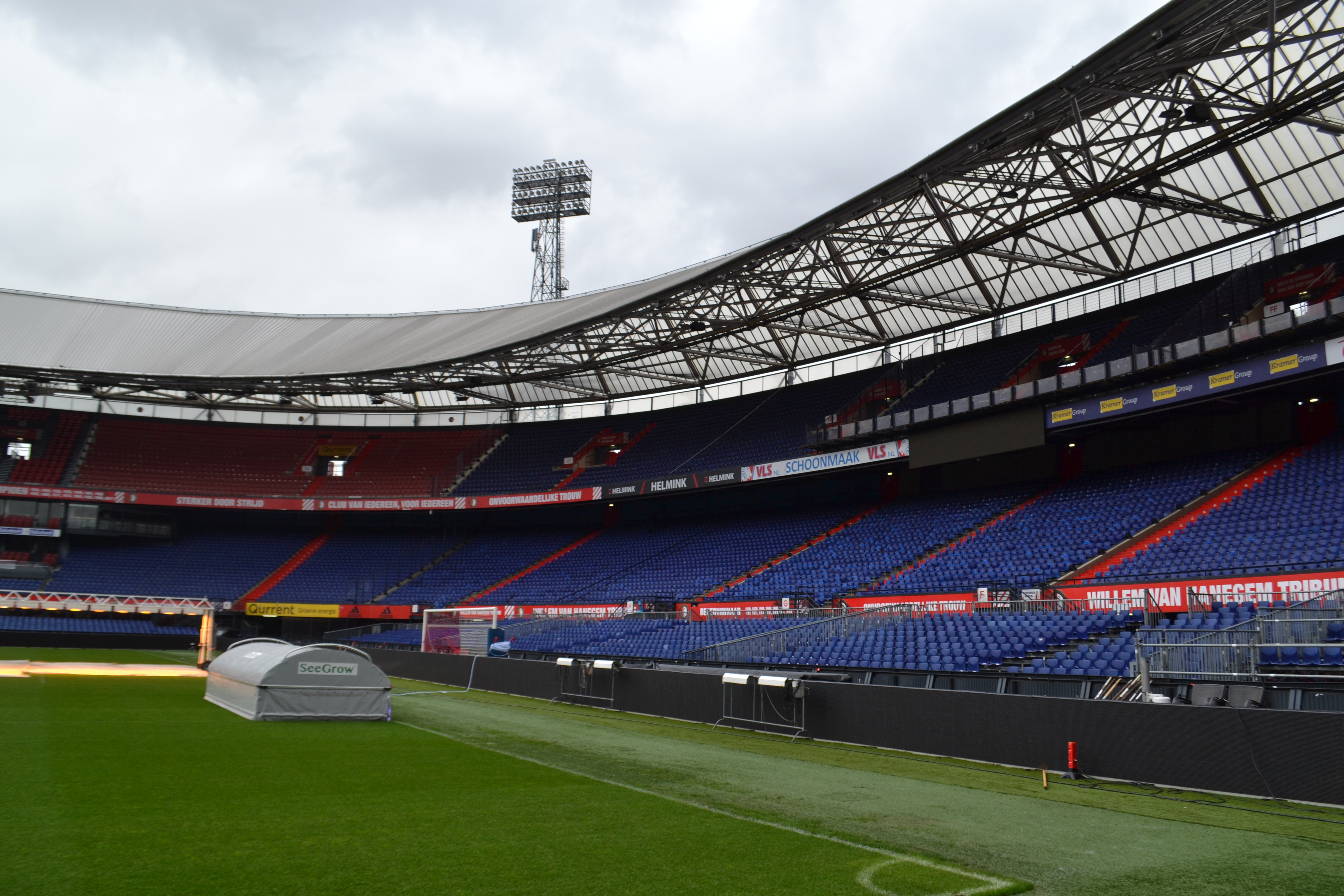 Rotterdam (Rotterdam): Modern Architecture, Port, and De Kuip (De Kuip) Route Photos