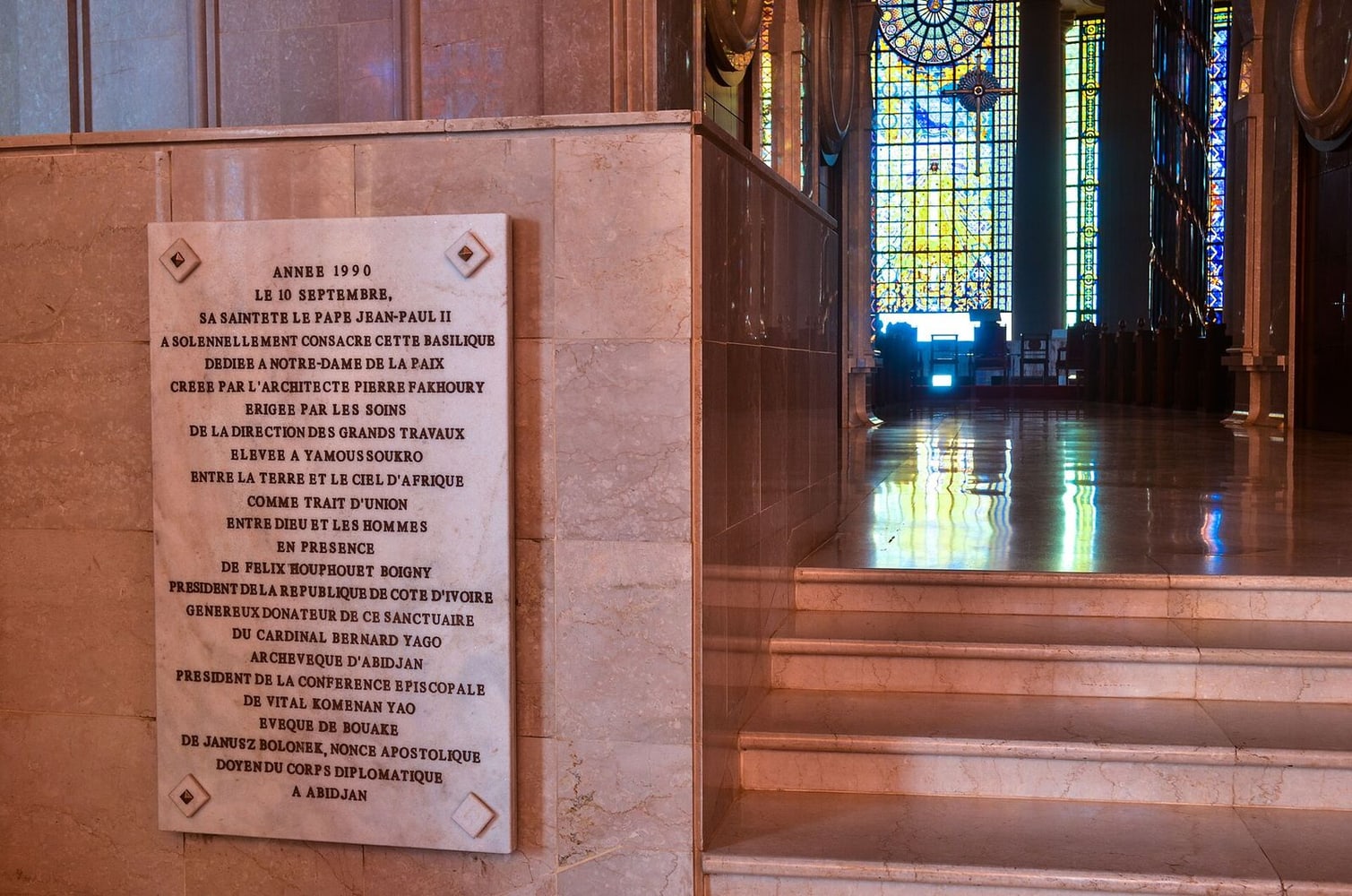 Yamoussoukro: Political Capital and Giant Cathedral route image