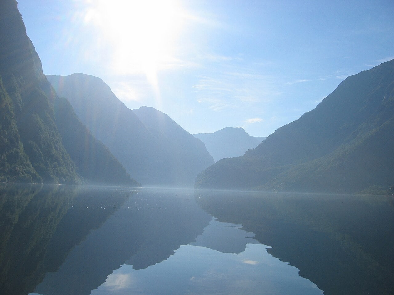 Bergen to Flåm: First Glimpse of the Fjords Route Photos
