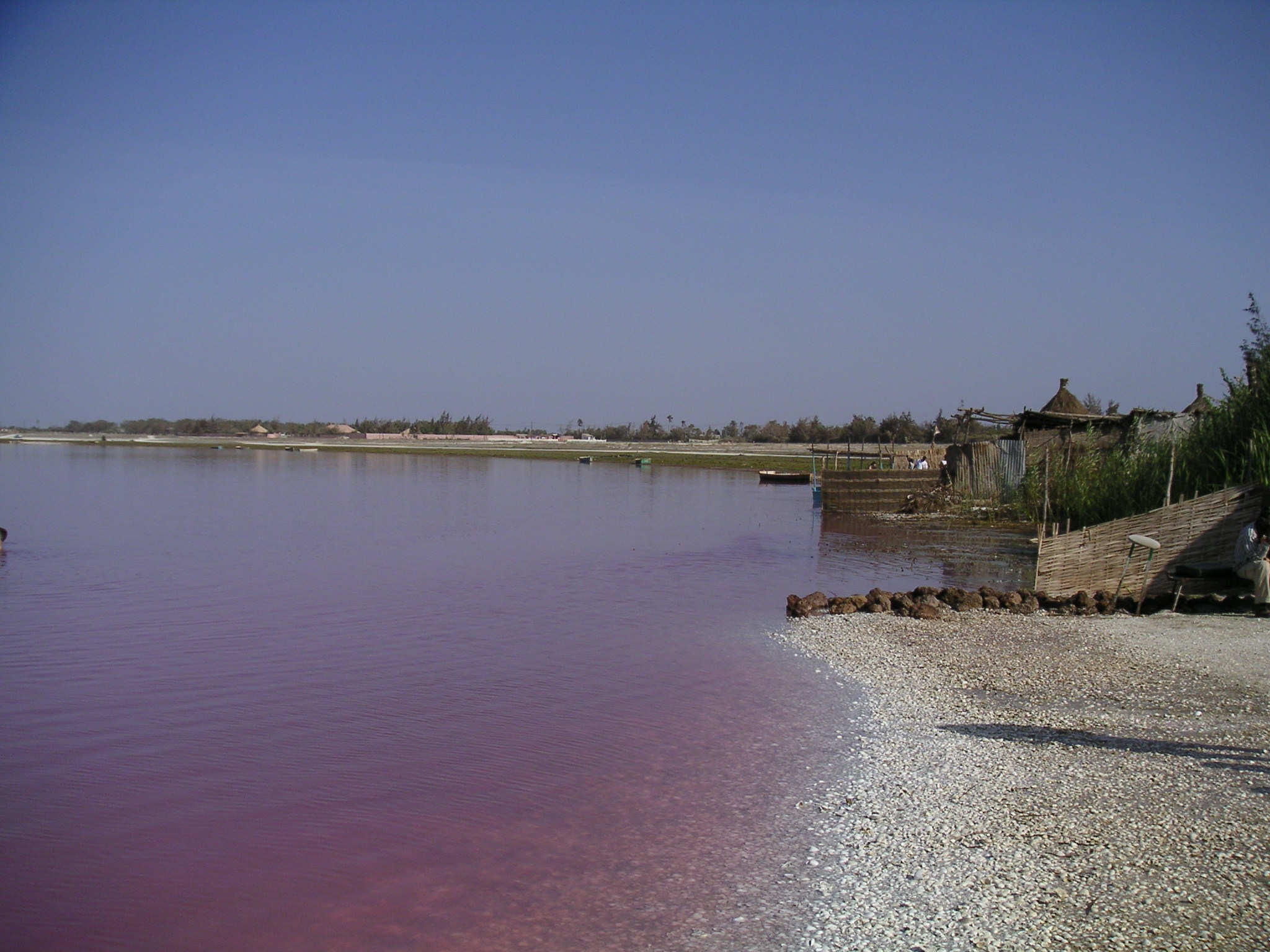 Lac Rose Travel Perspectives