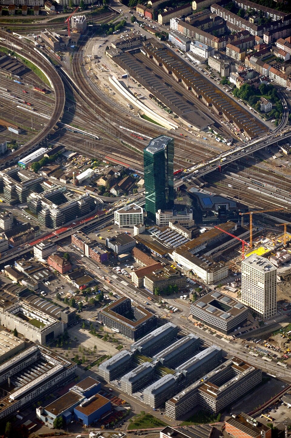 Atterraggio a Zurigo （Zürich）: orientarsi prima tra lago e stazione ferroviaria Immagini del percorso