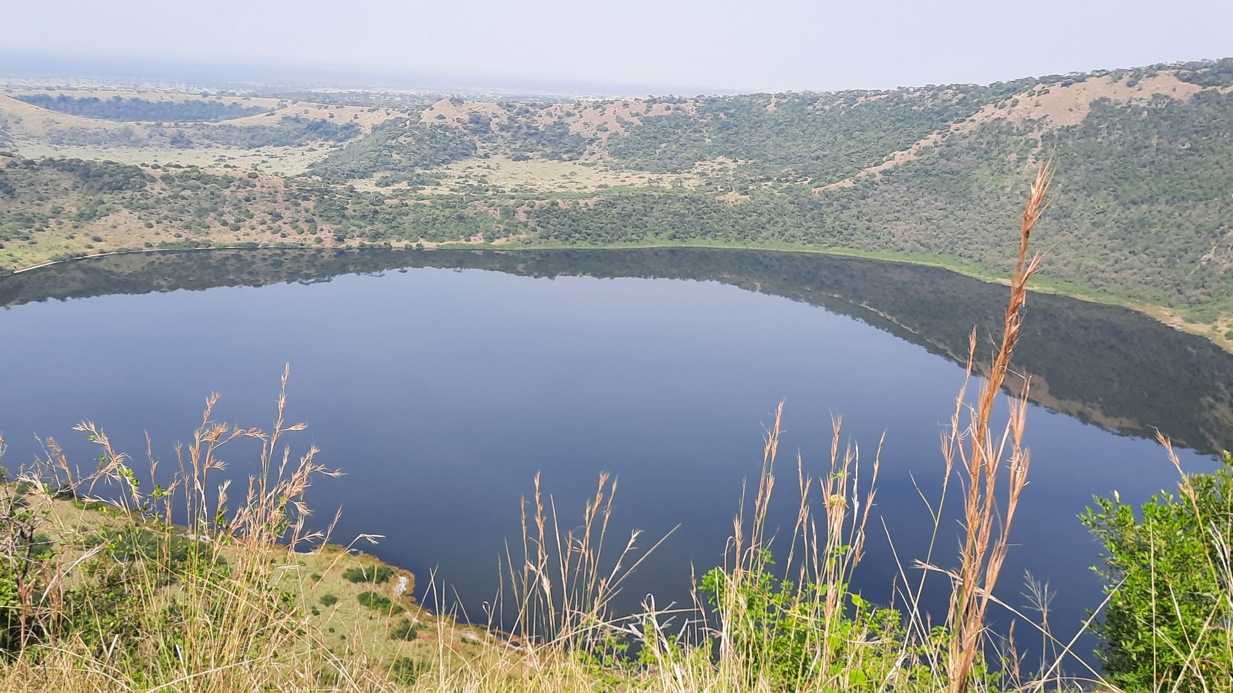 Entebbe to Kampala: Get to know the city rhythm first route image